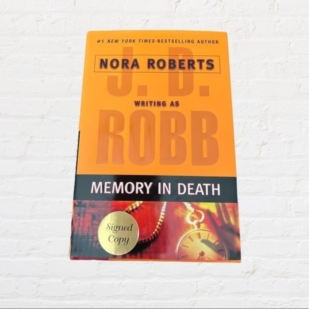 Nora Roberts Signed Copy J.D Writing As Robb Memory In Death Hardback Book‎